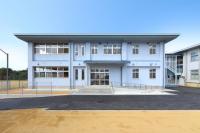 大江小学校の校舎の外観