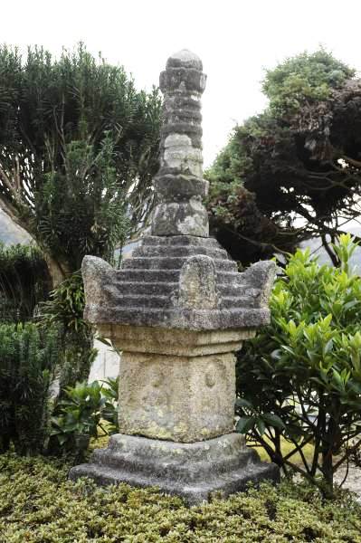 龍源寺　宝篋印塔の画像