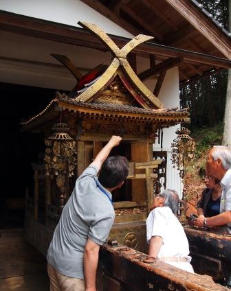 王歳神社　神輿の画像１