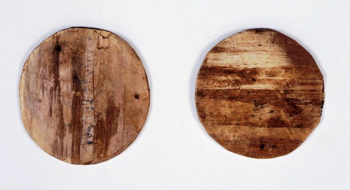 木製円盤(裏)の画像