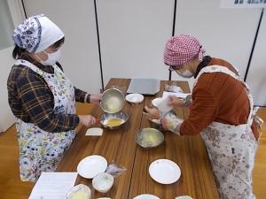 スコーンの生地作りの様子です