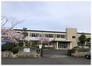 旧細身小学校 玄関写真