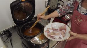 鯛飯を作っている様子です