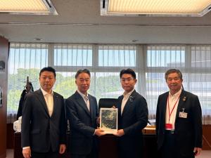 要望書手交 石橋政務官