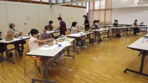 クラフトテープのかごの講座の全体写真です