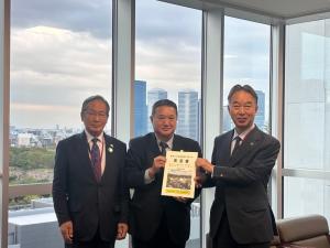要望書手交 長谷川局長