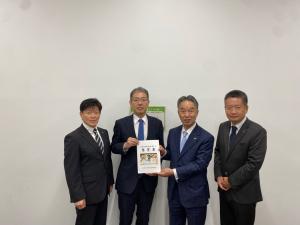 財務省菅野主計官