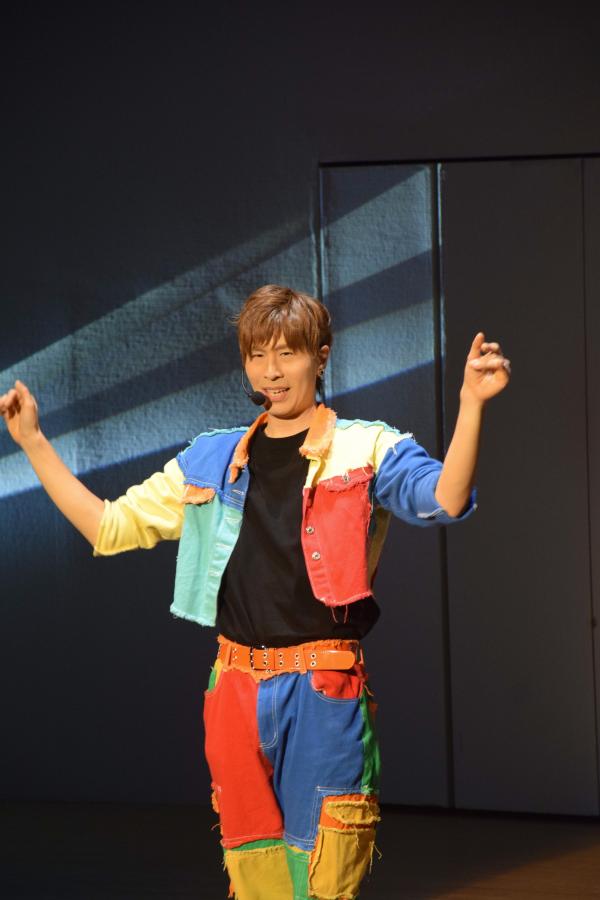 手話パフォーマー強力翔さんの写真です