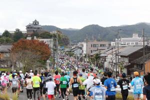 福井雅之（第32回福知山マラソン福知山城折り返し）