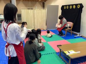 絵本の読み聞かせのコーナーの様子です