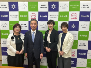 福知山商工会議所女性会役員交代に伴う市長表敬訪問