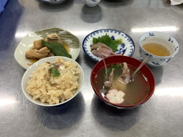 出来上がった鯛料理の写真です