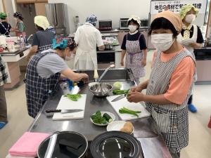 冷製スープを作っている様子です