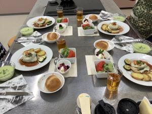 地元の食材で旬のお料理の講座で出来上がった料理の写真です